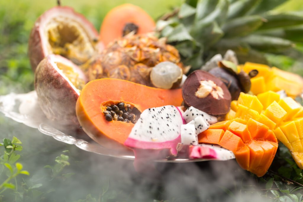 Guía de frutas de temporada en Colombia para la lonchera de septiembre exotic fruits in a smoke